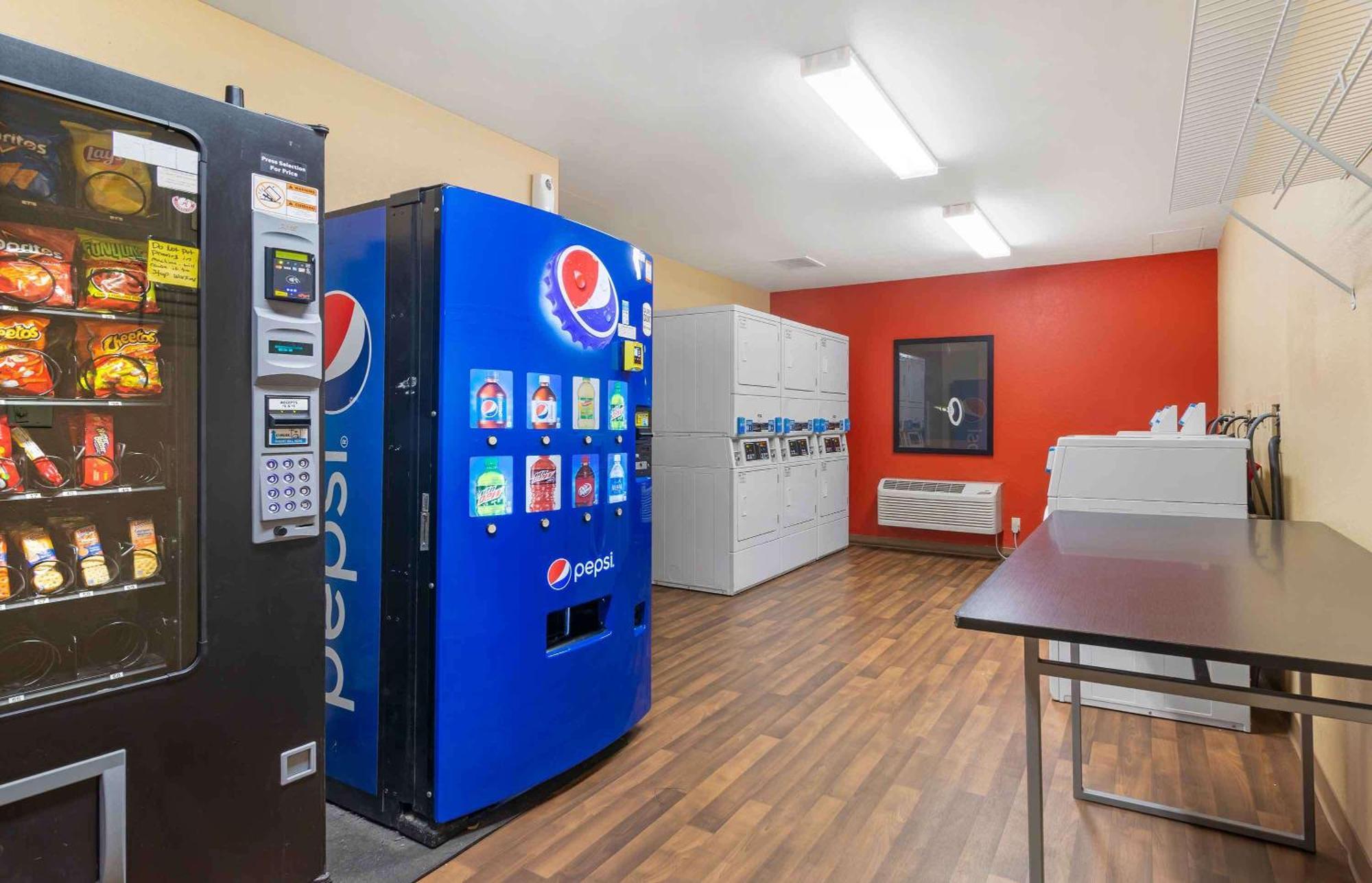 Extended Stay America Suites - Savannah - Midtown Eksteriør bilde
